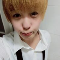 低调帅气男生头像图片_WWW.WHOISQQ.COM