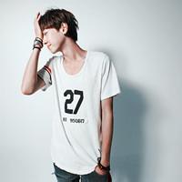 压抑的男生头像图片_WWW.WHOISQQ.COM