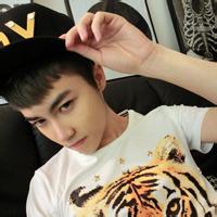 男生霸气戴帽头像图片_WWW.WHOISQQ.COM