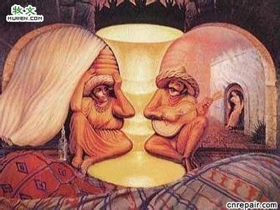 黑白男生画中画头像图片_WWW.WHOISQQ.COM