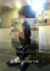 黑白男生画中画头像图片_WWW.WHOISQQ.COM