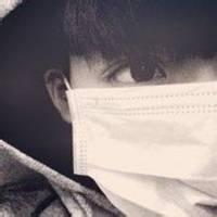 黑白男生口罩头像图片_WWW.WHOISQQ.COM