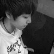 qq头像图片男生帅黑白_WWW.WHOISQQ.COM