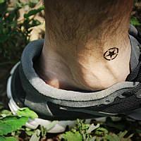 qq头像图片男生纹身十字架_WWW.WHOISQQ.COM