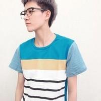 qq头像图片男生捂嘴笑_WWW.WHOISQQ.COM