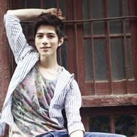 qq头像图片明星男生陈学东_WWW.WHOISQQ.COM