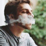 非主流忧郁的男生头像图片_WWW.WHOISQQ.COM