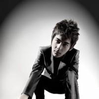 带领带的男生头像图片_WWW.WHOISQQ.COM