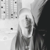 qq头像图片闪烁男生伤感_WWW.WHOISQQ.COM