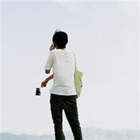 背影全身照头像图片男生_WWW.WHOISQQ.COM