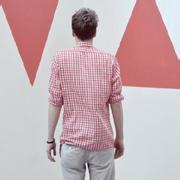 背影全身照头像图片男生_WWW.WHOISQQ.COM