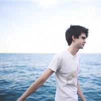 qq头像图片男生谢谢你离开_WWW.WHOISQQ.COM