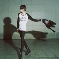 qq男生孤独寂寞头像图片_WWW.WHOISQQ.COM