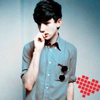 qq头像图片男生心形的_WWW.WHOISQQ.COM
