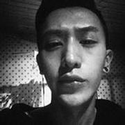 欧美孤单男生头像图片_WWW.WHOISQQ.COM