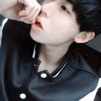qq头像图片男生红眼_WWW.WHOISQQ.COM