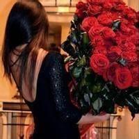 欧美男生捧花头像图片图_WWW.WHOISQQ.COM