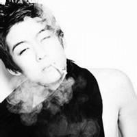 男生头像图片喝酒伤心图片_WWW.WHOISQQ.COM