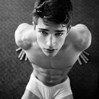 奔放头像图片男生_WWW.WHOISQQ.COM
