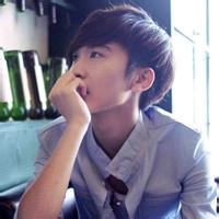 男生休闲头像图片_WWW.WHOISQQ.COM
