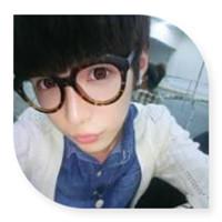 超个性带相框男生头像图片_WWW.WHOISQQ.COM