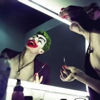 热恋男生头像图片_WWW.WHOISQQ.COM