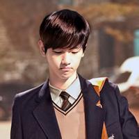 热恋男生头像图片_WWW.WHOISQQ.COM