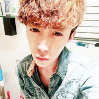 qq头像图片omei男生成熟_WWW.WHOISQQ.COM