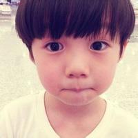 头像图片男生靠窗_WWW.WHOISQQ.COM