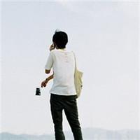 男生不带字背影头像图片_WWW.WHOISQQ.COM