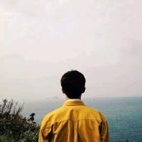 天空海边男生少年头像图片_WWW.WHOISQQ.COM