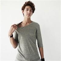 带小字的男生头像图片_WWW.WHOISQQ.COM