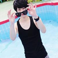 男生带有阳光的头像图片_WWW.WHOISQQ.COM