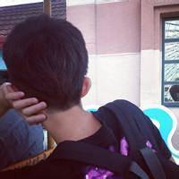 qq头像图片男生郁闷_WWW.WHOISQQ.COM