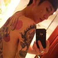 qq头像图片闪烁男生_WWW.WHOISQQ.COM