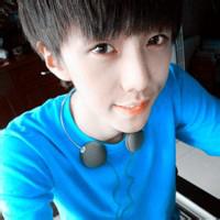 染蓝色头发男生头像图片_WWW.WHOISQQ.COM