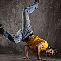 qq头像图片男生倒立_WWW.WHOISQQ.COM
