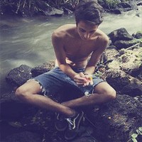 qq男生奇怪头像图片_WWW.WHOISQQ.COM