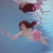 伤感喝酒男生旳头像图片_WWW.WHOISQQ.COM