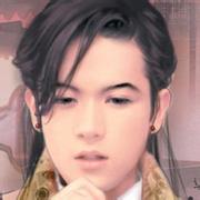 qq透明头像图片动漫男生_WWW.WHOISQQ.COM