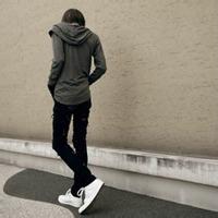 qq街道意境男生头像图片_WWW.WHOISQQ.COM