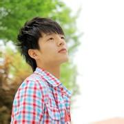qq男生成熟 头像图片_WWW.WHOISQQ.COM