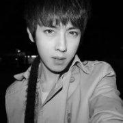 qq男生街道头像图片_WWW.WHOISQQ.COM