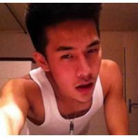 短发硬气男生头像图片_WWW.WHOISQQ.COM