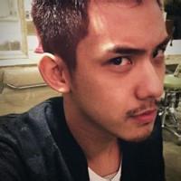 短发硬气男生头像图片_WWW.WHOISQQ.COM