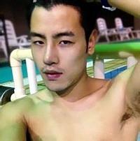 30岁成熟男生头像图片_WWW.WHOISQQ.COM