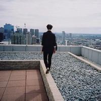 头像图片男生天台背影_WWW.WHOISQQ.COM