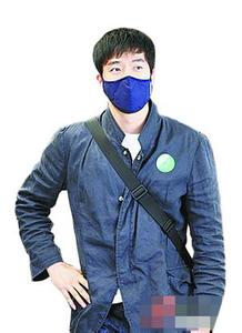 蓝色口罩男生头像图片_WWW.WHOISQQ.COM