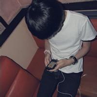 男生2寸头像图片_WWW.WHOISQQ.COM