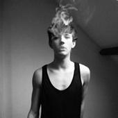 qq头像图片男生帅透明_WWW.WHOISQQ.COM